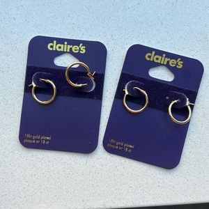 NWT 2 pack Clair’s gold earrings